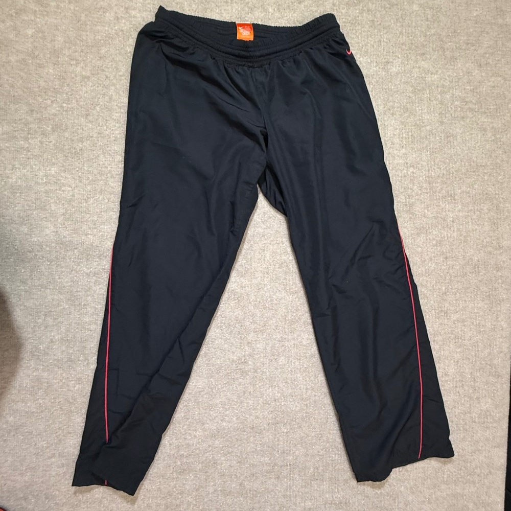 Nike The Athletic Department Womens Size M Vintage Track Pants Black Pink Stripe